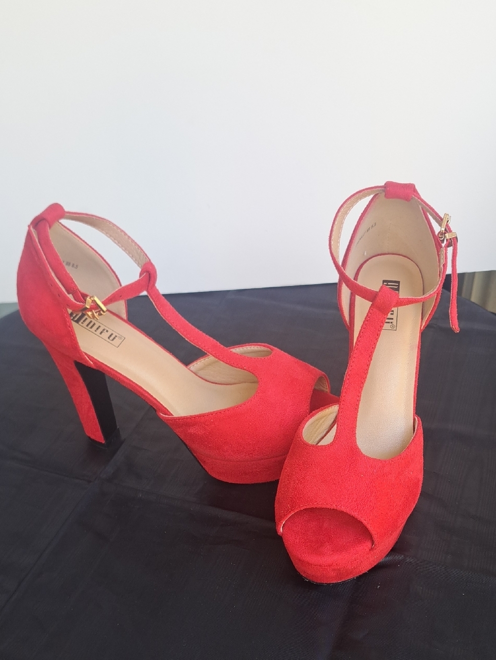 D!D!FU Red Suede T-Strap Peep-Toe Platform Heels with Ankle Strap